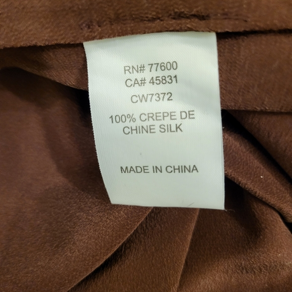 Revolve Chaser 100% Silk Burgundy Flounce Sleeve Wrap Top Size Medium - Picture 5 of 5